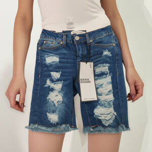 Almost Famous Women's Mid Rise Bermuda Shorts Size 0 Distressed Frayed Hem NWT‎